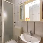 Three-bedroom In 펜션