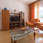 Three-bedroom In 펜션 *