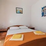 펜션 Three-bedroom In Duba