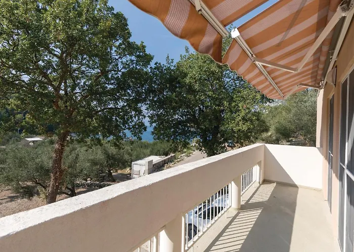 Three-bedroom In Σπίτι διακοπών Duba