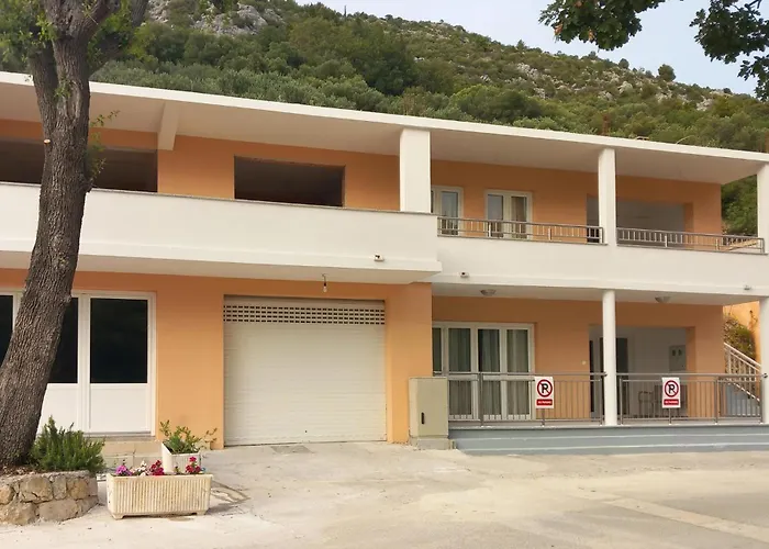 Three-bedroom In Σπίτι διακοπών