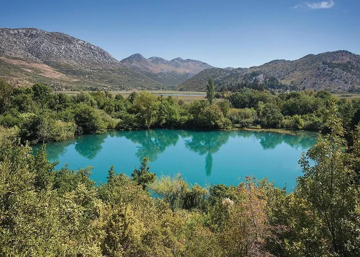 Σπίτι διακοπών Three-bedroom In *