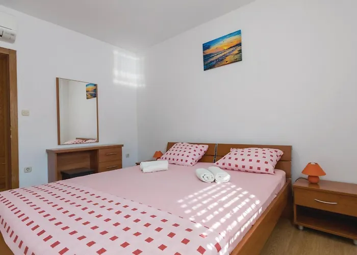 Three-bedroom In * Duba